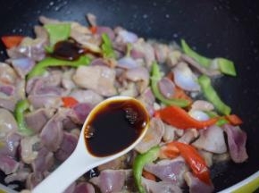 加入味极鲜酱油