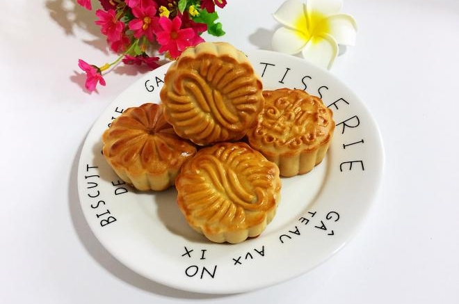 五香牛肉蓉馅月饼