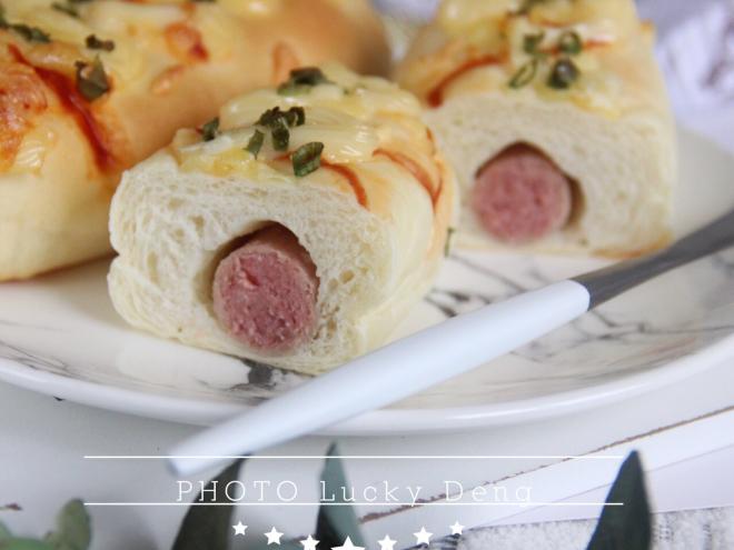 香葱芝士肠仔包