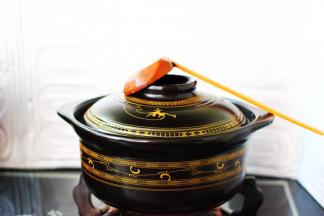 盖上锅盖小火炖至15分钟左右。