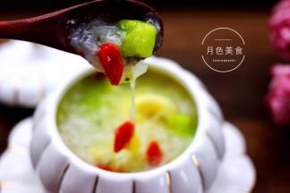 这个时候就可以享用咯，一次一袋，一人食正好。