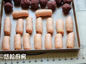 依次做好全部面团，盖保鲜膜继续醒发15分钟左右。