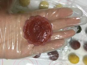 可以随意将立体花片先用其他颜色桃山皮填满（配方外）