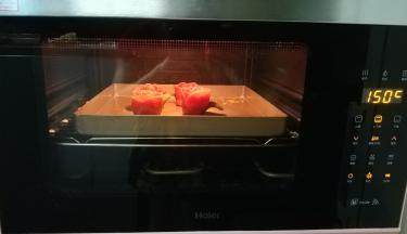 入烤箱150度10分钟