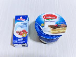 准备馅料，奶油奶酪提前从冰箱取出室温软化。