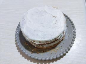 最后涂抹奶油奶酪。