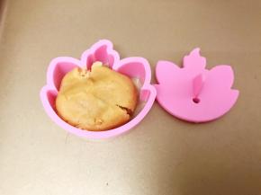 用饼干模具压出形状