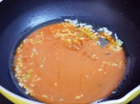 再倒入刚好调好的酱汁
