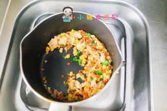 蔬菜炒熟以后加入鸡蛋