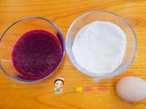 准备材料，火龙果打泥备用，不需要过滤，