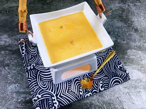 天冷的时候用小茶烛温着