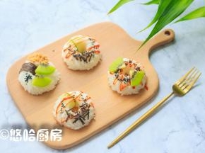 一罐鲜米的米粒油润饱满，粘性也高，做饭团米粒不松散，小朋友手拿着吃，也不会弄得到处都是米粒。