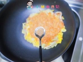 上面还可以撒一点猪肝粉或者香菇粉调整口味