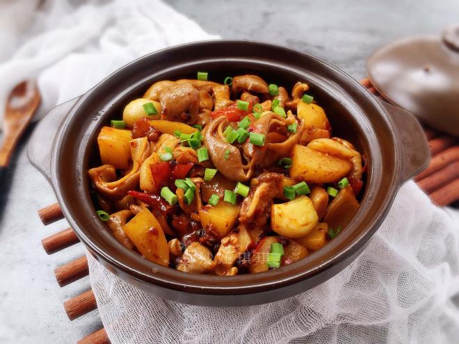 泡椒大蒜烧肚条