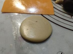 压扁。