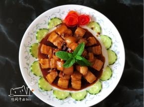 上盘，香喷喷的红烧肉出炉了