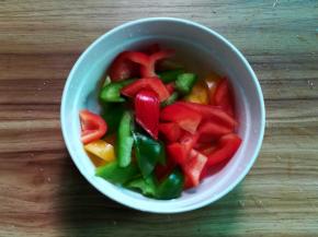 彩椒切小片