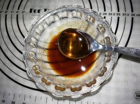 所有的调味料混合均匀