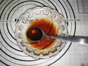 取出搅拌均匀，放凉使用