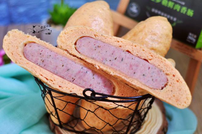 火龙果香肠包