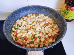 至浓稠即可关火。