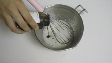 加入韩国咖啡酱搅拌均匀