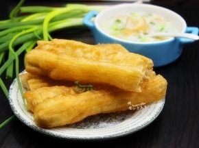 又松、又脆、又香、颜色金黄很好吃。