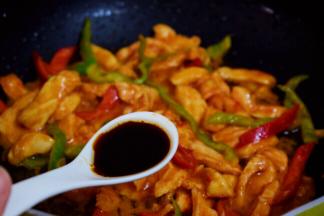 加入味极鲜酱油