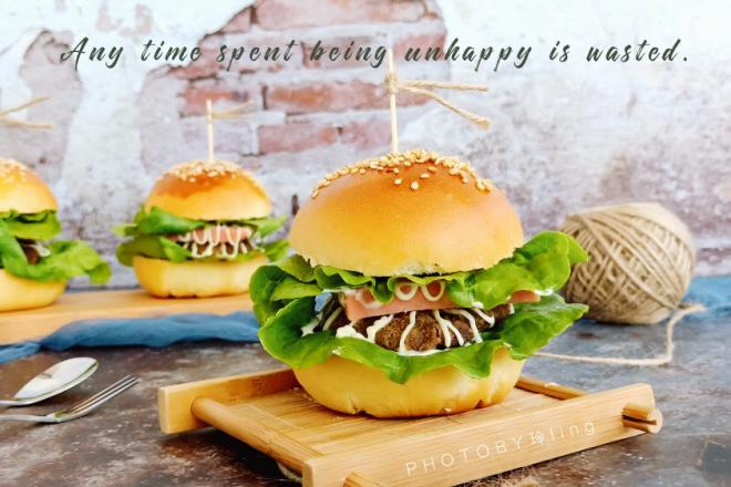 自制猪肉汉堡包