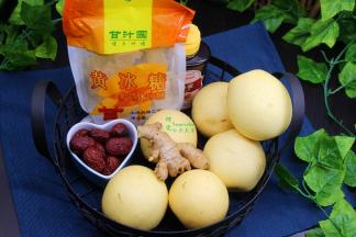 食材的准备：食材：秋梨、红枣、老姜、冰糖、蜂蜜。其中用黄晶冰糖比其他糖搭配更适合小火慢熬，更佳润燥滋养。
