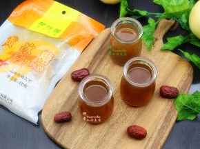 想喝的时候，取一小勺，用温水兑这喝。功效:润肺止咳，喉咙干痒，口干舌燥、清热降火等。