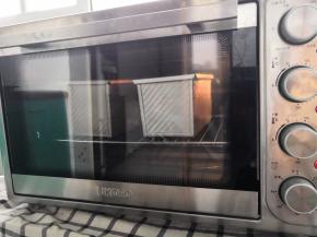 放入烤箱内烤38分钟