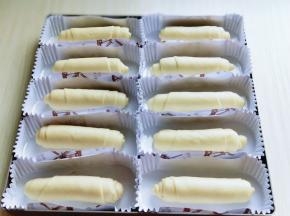 依次做完,放入烤盘中。