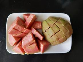 芭乐也一样切成块