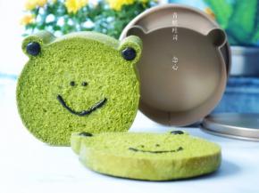 凉透用锯齿刀切开，不装饰也很漂亮的 