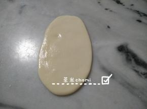 抹上薄油。