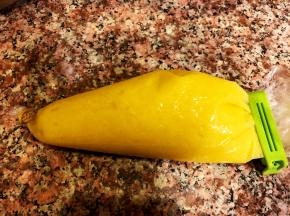 装入裱花袋中，备用