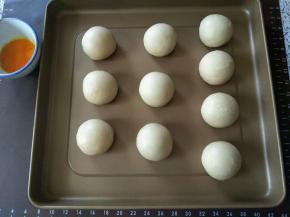 依次包好码在烤盘中