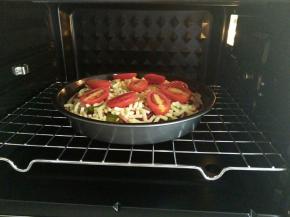 放入预热好的烤箱，上火190，下火175度烤20分钟