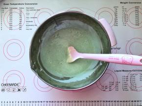 14、翻拌均匀。