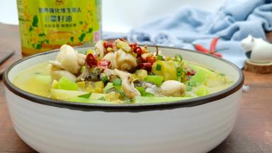 汤汁拌饭也是一绝。