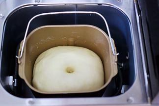 发到1.5倍，用手指蘸点面粉往中心按下去，不回弹不塌陷，就是发好了。