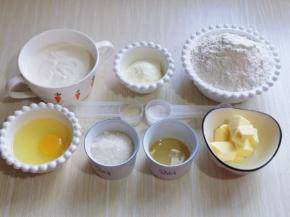 准备食材并称重。