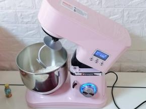 准备开始和面。