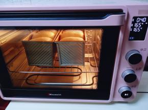 入海氏c40烤箱下层，上下管150度烤55分钟，注意观察上色情况，上色立即＋盖一张锡纸！（具体温度及时间根据自家烤箱性能另定）