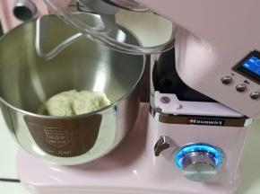 放入海氏HM730厨师机中。