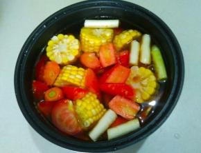 所有食材放入内胆