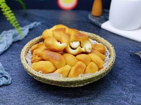 香甜松软的麻花！