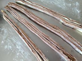 两份两份在一起，切面向上