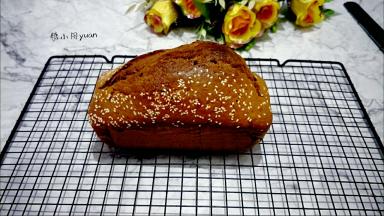 出炉，震一下，趁热脱模~